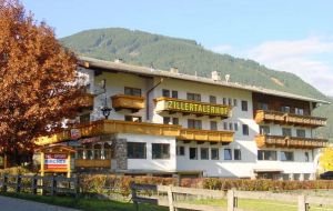 Stellenangebote Zillertalerhof, Ried im Zillertal Stellenangebote Zillertalerhof, Ried im Zillertal