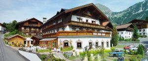 Stellenangebote Hotel Edelweiss Sprenger GmbH&CoKG, Berwang Stellenangebote Hotel Edelweiss Sprenger GmbH&CoKG, Berwang